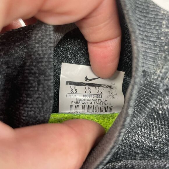 Nike Men's Free Motion Active Running shoes 880845-003 size 8.5 - Picture 2 of 12